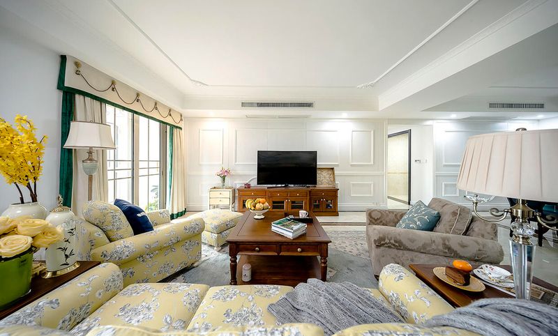 客厅窗帘怎么选? 西宁装修公司